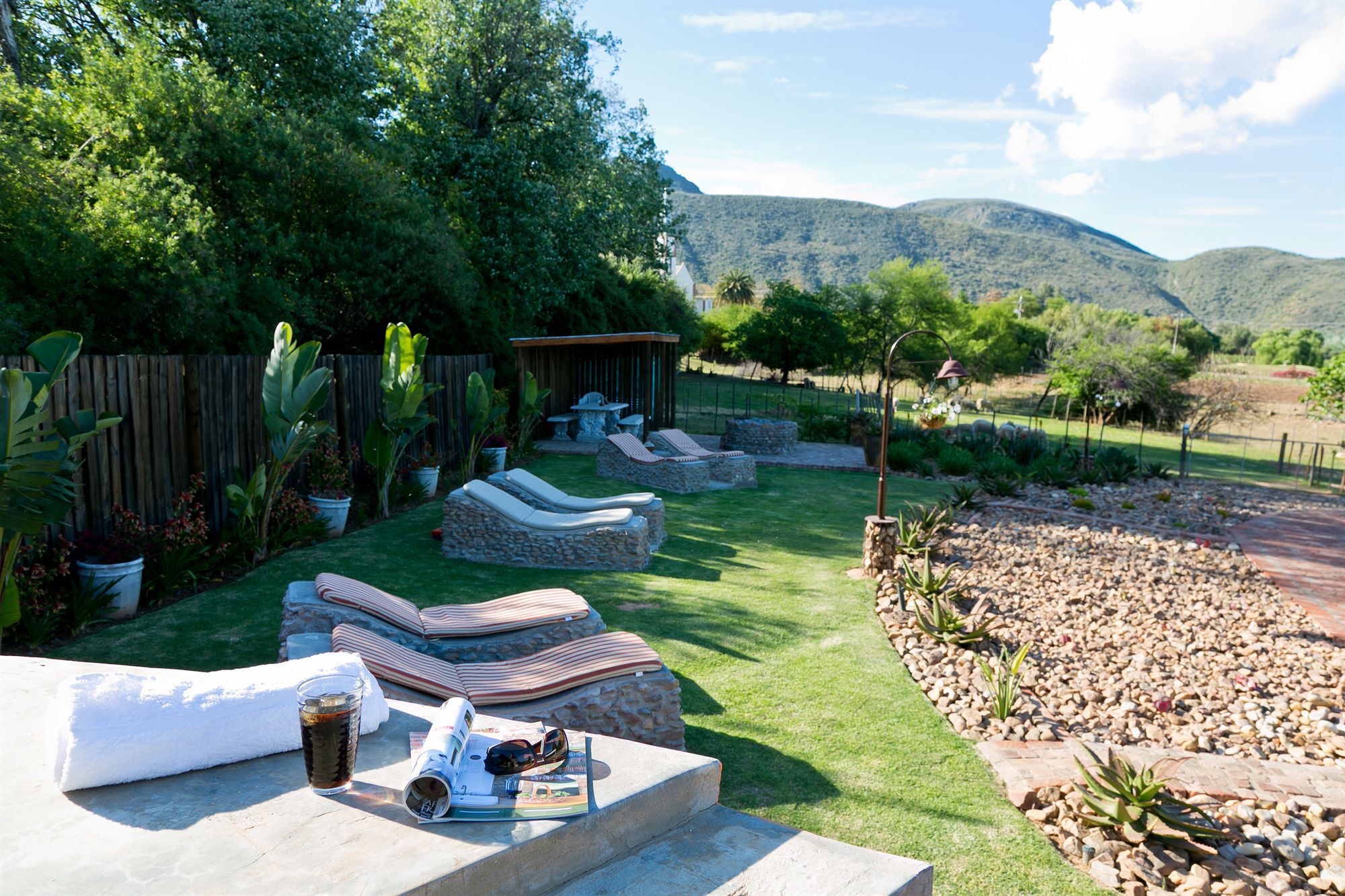 Die Fonteine Guest House Oudtshoorn Exterior foto